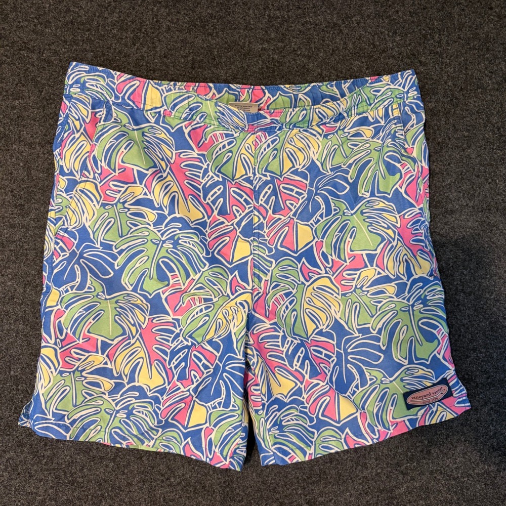 Vineyard Vines Mens Large Swim Trunks Monstera Tropical Leaf Print Blue Pink